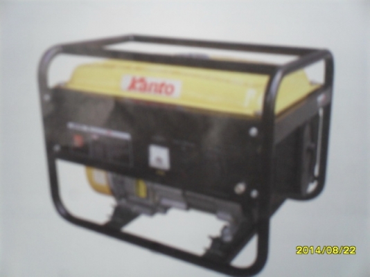 เครื่องปั่นไฟฟ้า KANTO ขนาด 3300 watt 220 volt  น้ำมันแก็สโซฮอล