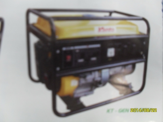 เครื่องปั่นไฟฟ้า KANTO ขนาด 3300 watt 220 volt  น้ำมันแก็สโซฮอล
