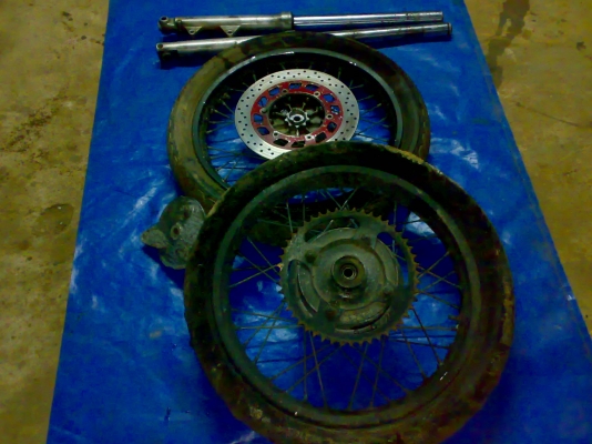 เหมากอง ล้อขอบ 18 โช้คหน้า1คู่ SRV 250  ***(เหมาหมดพร้อมเครื่องมีของแถมครับ)