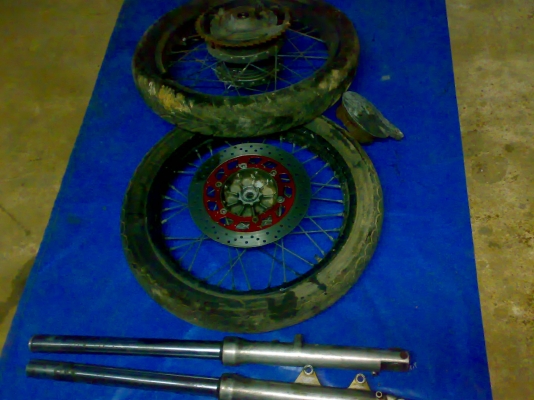 เหมากอง ล้อขอบ 18 โช้คหน้า1คู่ SRV 250  ***(เหมาหมดพร้อมเครื่องมีของแถมครับ)