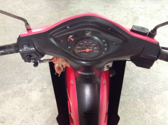 ขาย!!! เวฟ100ยูบ็อก รถบ้านสภาพสวย ปี49 รถเครื่องดีคับ ทะเบียนครบ ภาษี57