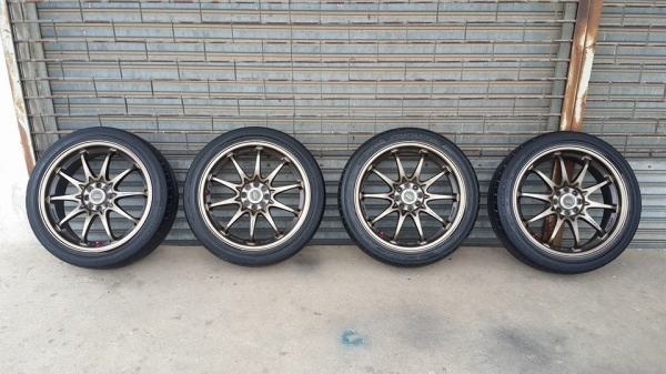 CE28 ขอบ 17 4รู100 สภาพ 99\% ใหม่มาก พร้อมยาง