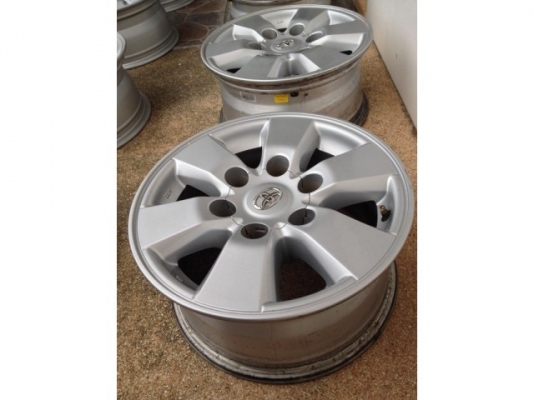 ล้อแม็ก toyota prerunner โตโยต้า พรีรันเนอร์ ขอบ 15