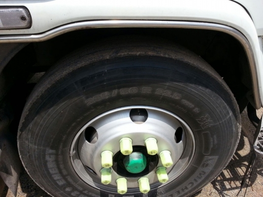 รถอีซูซุ 10 ล้อ ตู้เย็น 230 แรงม้า. ปี 50 สนใจติดต่อ 081 - 6079515 รถอีซูซุ 10 ล้อ ตู้เย็น 230 แรงม้า. ปี 50 สนใจติดต่อ 081 - 6079515