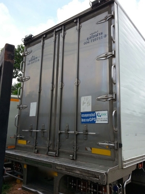 รถอีซูซุ 10 ล้อ ตู้เย็น 230 แรงม้า. ปี 50 สนใจติดต่อ 081 - 6079515 รถอีซูซุ 10 ล้อ ตู้เย็น 230 แรงม้า. ปี 50 สนใจติดต่อ 081 - 6079515