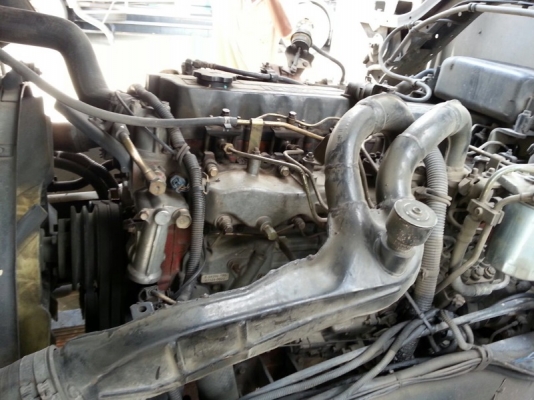 รถอีซูซุ 10 ล้อ ตู้เย็น 230 แรงม้า. ปี 50 สนใจติดต่อ 081 - 6079515 รถอีซูซุ 10 ล้อ ตู้เย็น 230 แรงม้า. ปี 50 สนใจติดต่อ 081 - 6079515