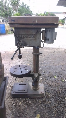 Sell> ขายสว่านแท่น Hitachi Japan ญี่ปุ่นแท้ๆครับ สวยๆ หน้าแท่นกลม รุ่นนิยม มอเตอร์ 220V. ครับ