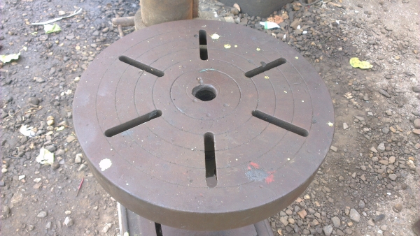 Sell> ขายสว่านแท่น Hitachi Japan ญี่ปุ่นแท้ๆครับ สวยๆ หน้าแท่นกลม รุ่นนิยม มอเตอร์ 220V. ครับ