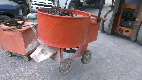 Sell> ขายโม่ผสมปูน พร้อมมอเตอร์ ไฟ 220V. หน้ากว้าง 80cm. พร้อมใช้งานครับ กำแพงแสน นครปฐม