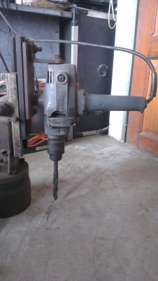 Sell> ขายสว่านแม่เหล็ก ATORI ตัวสว่านเป็น Hitachi ครับ พร้อมใช้งาน ราคาเบาๆ เหมาะสำหรับเศรษฐกิจช่วงนี้ครับ ฮ่าฮ่า