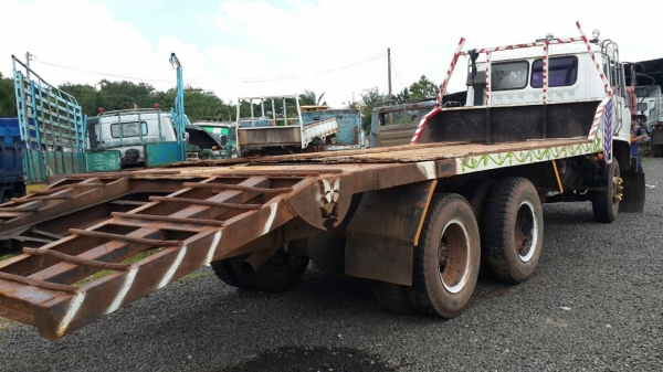 ขาย10ล้อ2เพลาHINO เกียร์ สโลว์กลาง หางลากแบ็คโค168 เครื่องดี พ.เพาเวอร์ เบรคทิ๊ฟฟี่ สภาพพร้อมใช้งาน เอกสารพร้อม ขาย10ล้อ2เพลาHINO เกียร์ สโลว์กลาง หางลากแบ็คโค168 เครื่องดี พ.เพาเวอร์ เบรคทิ๊ฟฟี่ สภาพพร้อมใช้งาน เอกสารพร้อม