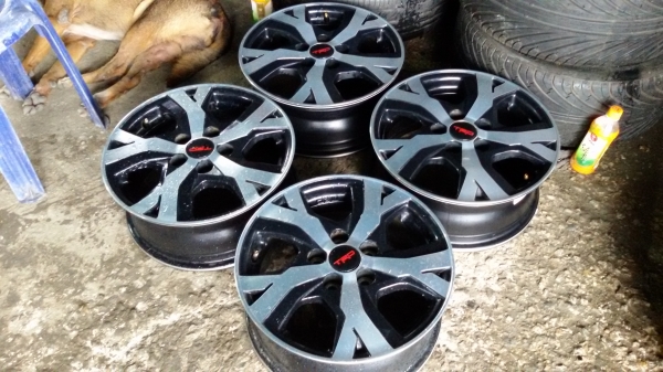 ขายล้อ TRD ขอบ16 5รูชุดละ12000