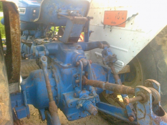 ฝากขายรถไถFORDรุ่น6600T5เต็มตัวเอกสารเล่มทะเบียนสนใจ0871684611