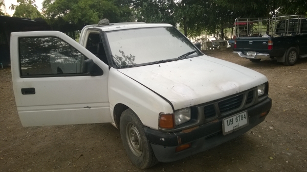 isuzu มังกรทอง TFR ตอนเดียว isuzu มังกรทอง TFR ตอนเดียว