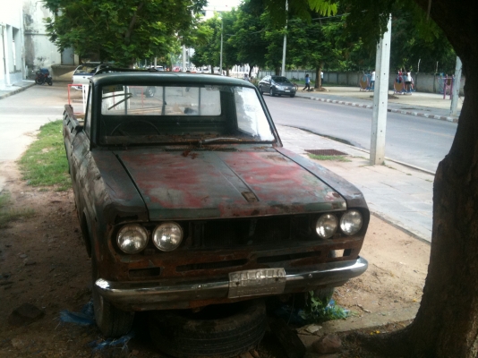 Datsun 521 เกียร์คอ ไม่มีฝาท้าย ทะเบียนขาด เม.ย.56 ขับได้ พร้อมโอน ขาย 25,000 บาท