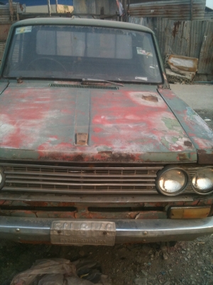 Datsun 521 เกียร์คอ ไม่มีฝาท้าย ทะเบียนขาด เม.ย.56 ขับได้ พร้อมโอน ขาย 25,000 บาท