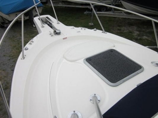 ขายเรือ Boston Whaler 255 Conquest ขายเรือ Boston Whaler 255 Conquest