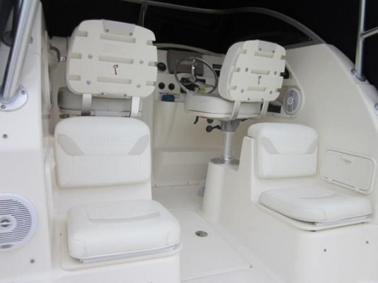 ขายเรือ Boston Whaler 255 Conquest ขายเรือ Boston Whaler 255 Conquest