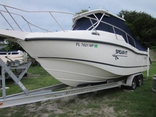 ขายเรือ Boston Whaler 255 Conquest