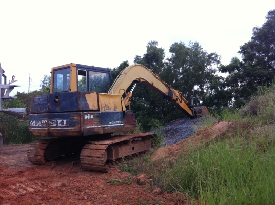 ขายด่วน แบ็คโฮ KOMATSU 60-5 เครื่องดี ปั๊มดี เร็วแรง เก่านอก เล่มทะเบียน + ตัวลาก สภาพพร้อมใช้งาน ขายด่วน แบ็คโฮ KOMATSU 60-5 เครื่องดี ปั๊มดี เร็วแรง เก่านอก เล่มทะเบียน + ตัวลาก สภาพพร้อมใช้งาน