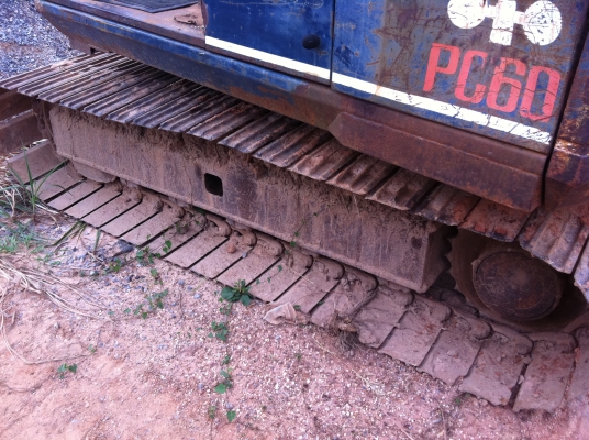 ขายด่วน แบ็คโฮ KOMATSU 60-5 เครื่องดี ปั๊มดี เร็วแรง เก่านอก เล่มทะเบียน + ตัวลาก สภาพพร้อมใช้งาน ขายด่วน แบ็คโฮ KOMATSU 60-5 เครื่องดี ปั๊มดี เร็วแรง เก่านอก เล่มทะเบียน + ตัวลาก สภาพพร้อมใช้งาน