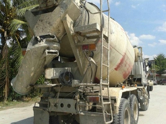 รถอีซูซุ 10 ล้อ โม่ปูน 270 แรงม้า. ปี 43 สนใจติดต่อ 081 - 6079515 รถอีซูซุ 10 ล้อ โม่ปูน 270 แรงม้า. ปี 43 สนใจติดต่อ 081 - 6079515