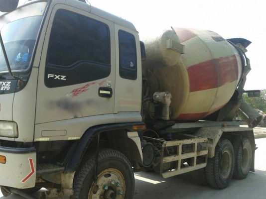 รถอีซูซุ 10 ล้อ โม่ปูน 270 แรงม้า. ปี 43 สนใจติดต่อ 081 - 6079515 รถอีซูซุ 10 ล้อ โม่ปูน 270 แรงม้า. ปี 43 สนใจติดต่อ 081 - 6079515