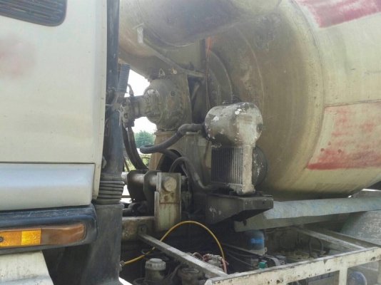 รถอีซูซุ 10 ล้อ โม่ปูน 270 แรงม้า. ปี 43 สนใจติดต่อ 081 - 6079515 รถอีซูซุ 10 ล้อ โม่ปูน 270 แรงม้า. ปี 43 สนใจติดต่อ 081 - 6079515