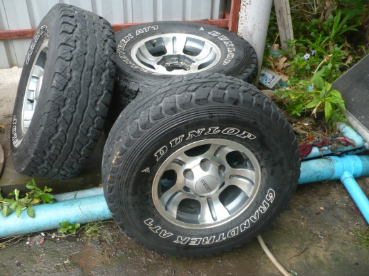 แม็กพร้อมยาง 31-10.5R15