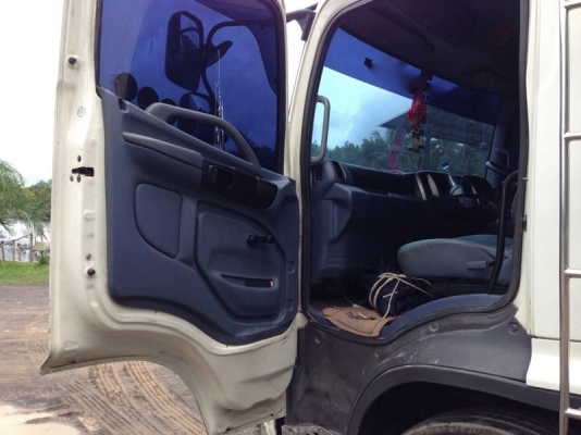 รถฮีโน่ 10 ล้อ ตู้เย็น 260 แรงม้า. ปี 52 สนใจติดต่อ 081 - 6079515 รถฮีโน่ 10 ล้อ ตู้เย็น 260 แรงม้า. ปี 52 สนใจติดต่อ 081 - 6079515