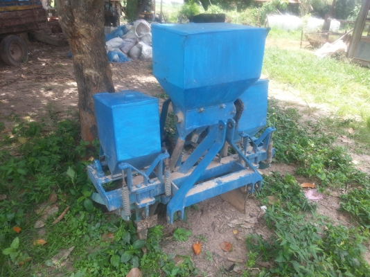 ขายเครื่องหยอดข้าวโพด พร้อมใช้งาน