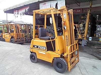 ขายรถยกโคมัสสึ 900 กิโล เครื่องเบนซิน กระบอกคู่ เสาสูง 3 เมตร พวงมาลัยเพาเว่อร์ สีเดิมจากนอก นำเข้าจากญี่ปุ่น ใช้งานได้ทันที ราคา98000 ขายรถยกโคมัสสึ 900 กิโล เครื่องเบนซิน กระบอกคู่ เสาสูง 3 เมตร พวงมาลัยเพาเว่อร์ สีเดิมจากนอก นำเข้าจากญี่ปุ่น ใช้งานได้ทันที ราคา98000