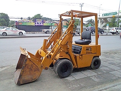 ขายรถตักโคมัสสึ 700 กิโล มีบุ๋งกี เครื่องเบนซิน ล้อหน้าคุ่ พวงมาลัยเพาเว่อร์ สีเดิมจากนอก นำเข้าจากญี่ปุ่น ใช้งานได้ทันที ราค150000 ขายรถตักโคมัสสึ 700 กิโล มีบุ๋งกี เครื่องเบนซิน ล้อหน้าคุ่ พวงมาลัยเพาเว่อร์ สีเดิมจากนอก นำเข้าจากญี่ปุ่น ใช้งานได้ทันที ราค150000