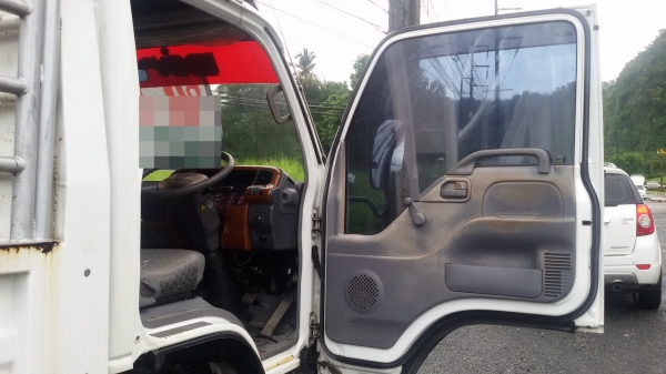 ISUZU NQR  ใช้งานน้อย มือหนึ่งออกห้าง