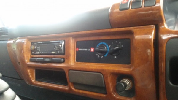 ISUZU NQR  ใช้งานน้อย มือหนึ่งออกห้าง