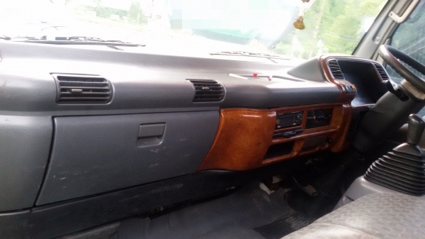 ISUZU NQR  ใช้งานน้อย มือหนึ่งออกห้าง