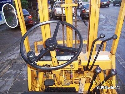 ขายรถโฟล์ลิฟท์โคมัสสึ 1.5 ตัน เครื่องเบนซิน  เสาสูง 3 เมตร  สีเดิมจากนอก นำเข้าจากญี่ปุ่น ใช้งานได้ทันที ราคา110000