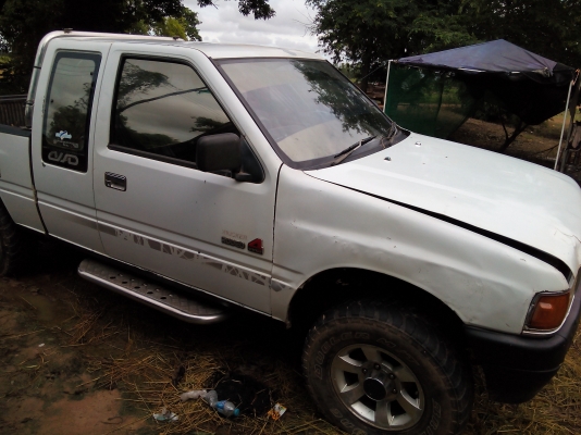ขาย ISUZU โรดิโอ 4x4 ปี 92 สีขาว ขาย ISUZU โรดิโอ 4x4 ปี 92 สีขาว