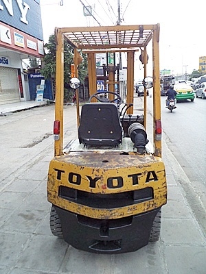 ขายรถยกโตโยต้า 1.5 ตัน เครื่องดีเซล เสาสูง 3 เมตร ยางตันใหม่ พวงมาลัยเพาเว่อร์ สีเดิมจากนอก นำเข้าจากญี่ปุ่น ใช้งานได้ทันที ราคา150000 ขายรถยกโตโยต้า 1.5 ตัน เครื่องดีเซล เสาสูง 3 เมตร ยางตันใหม่ พวงมาลัยเพาเว่อร์ สีเดิมจากนอก นำเข้าจากญี่ปุ่น ใช้งานได้ทันที ราคา150000