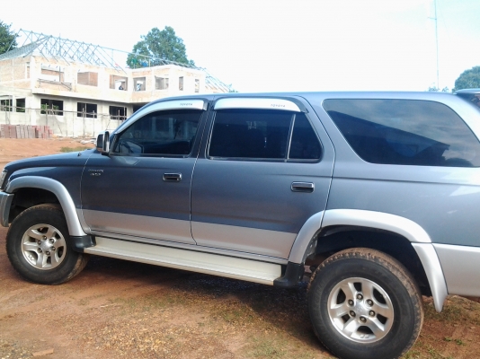 TOYOTA SPORT RIDER 3.0 โฟวีล เกียร์ธรรมดาปี42 แอรแบค ABS รถผู้บริหารใช้