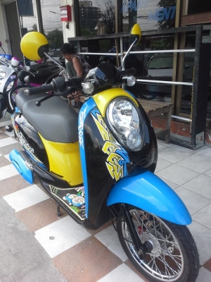 ขายถูกๆ Scoopy i ลาย Active Boy รถสวยๆ ประหยัดน้ำมัน ขับดีมาก