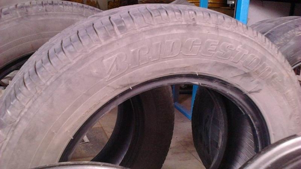 ล้อเดิมพร้อมยางขอบ 14 ถอดจากรถโตโยต้าวีออสป้ายแดง