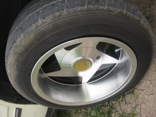 ม้ากระโดด 4 ประตู สภาพสวยมาก