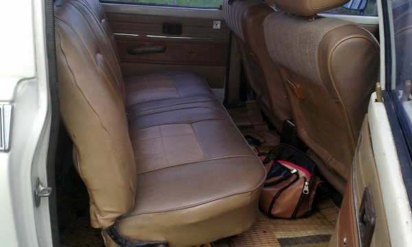 ม้ากระโดด 4 ประตู สภาพสวยมาก ม้ากระโดด 4 ประตู สภาพสวยมาก