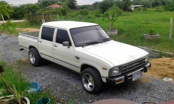 ม้ากระโดด 4 ประตู สภาพสวยมาก ม้ากระโดด 4 ประตู สภาพสวยมาก