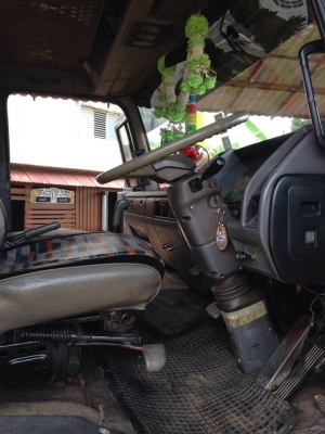 สิบล้อ HINO FL 3H รถปี37 รุ่นกระจกไฟฟ้า ยางเรเดียล มีแอร์ กระบะเหล็กยาว 6.25 เมตร รถสวย ใช้งานดี.