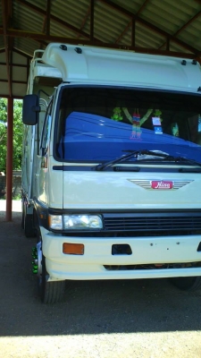 สิบล้อ HINO FL 3H รถปี37 รุ่นกระจกไฟฟ้า ยางเรเดียล มีแอร์ กระบะเหล็กยาว 6.25 เมตร รถสวย ใช้งานดี.