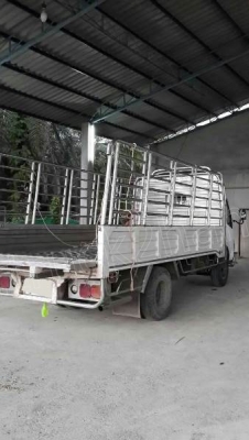 รถบรรทุก 6 ล้อ  HINO  130 แรงม้า