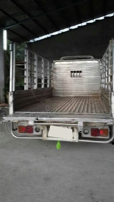 รถบรรทุก 6 ล้อ  HINO  130 แรงม้า