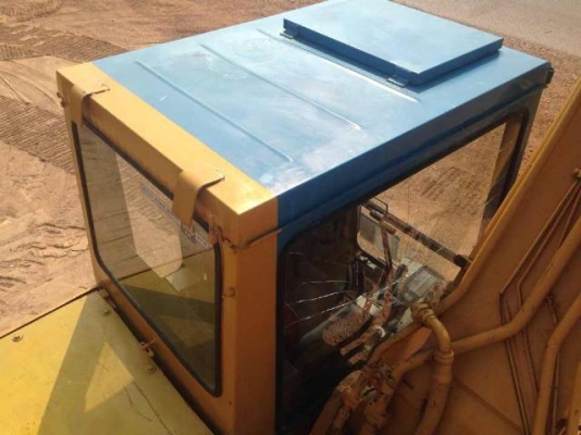 ขายรถแบคโฮ KOMATSU PC200-3 คอลโทรลสั้น ตัวเดินใหญ่ แทร็คใหญ่ รถนอกนำเข้าสภาพสวย มีVDOการทำงานครับ